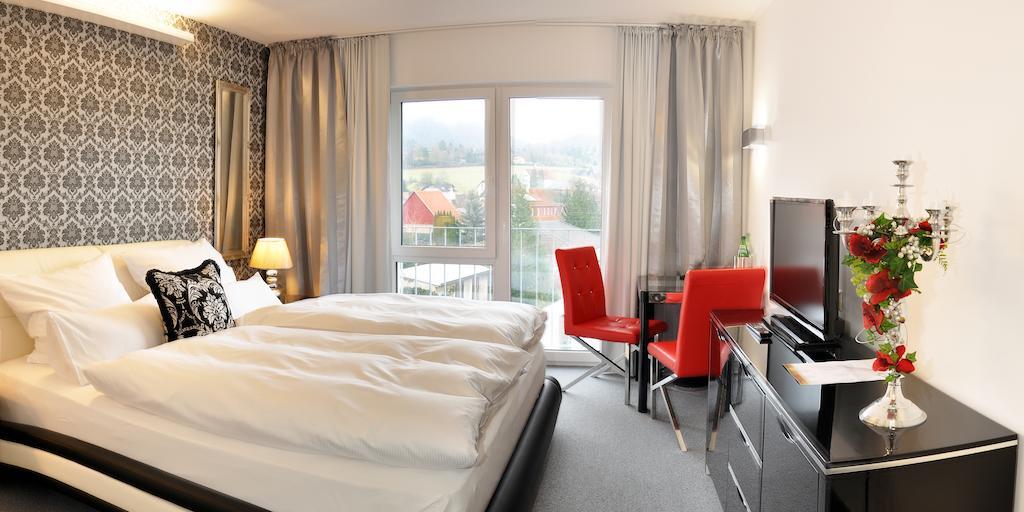 Gaestehaus Villa Casamia (Adults Only) Schmalkalden Rum bild