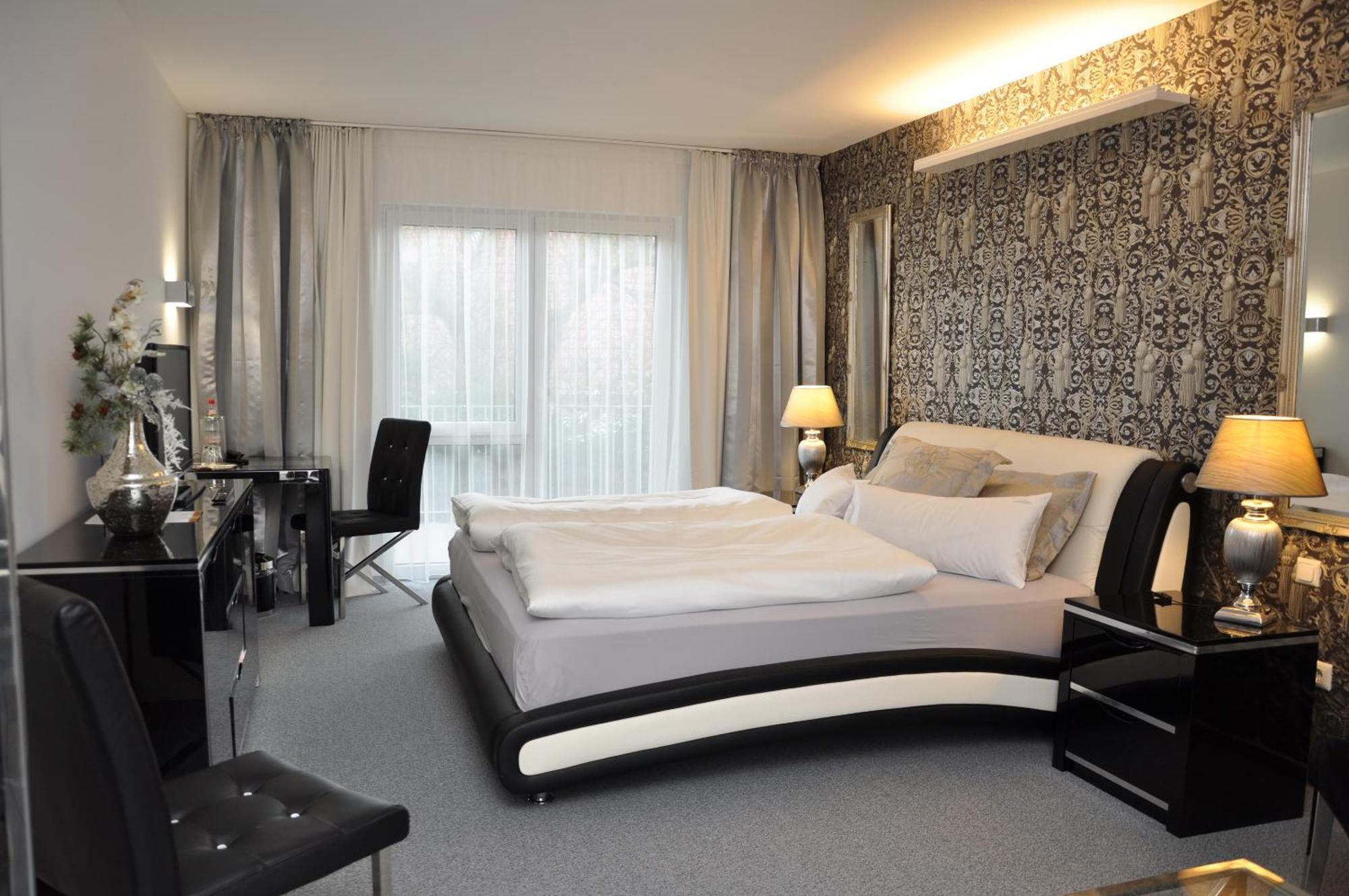 Gaestehaus Villa Casamia (Adults Only) Schmalkalden Rum bild