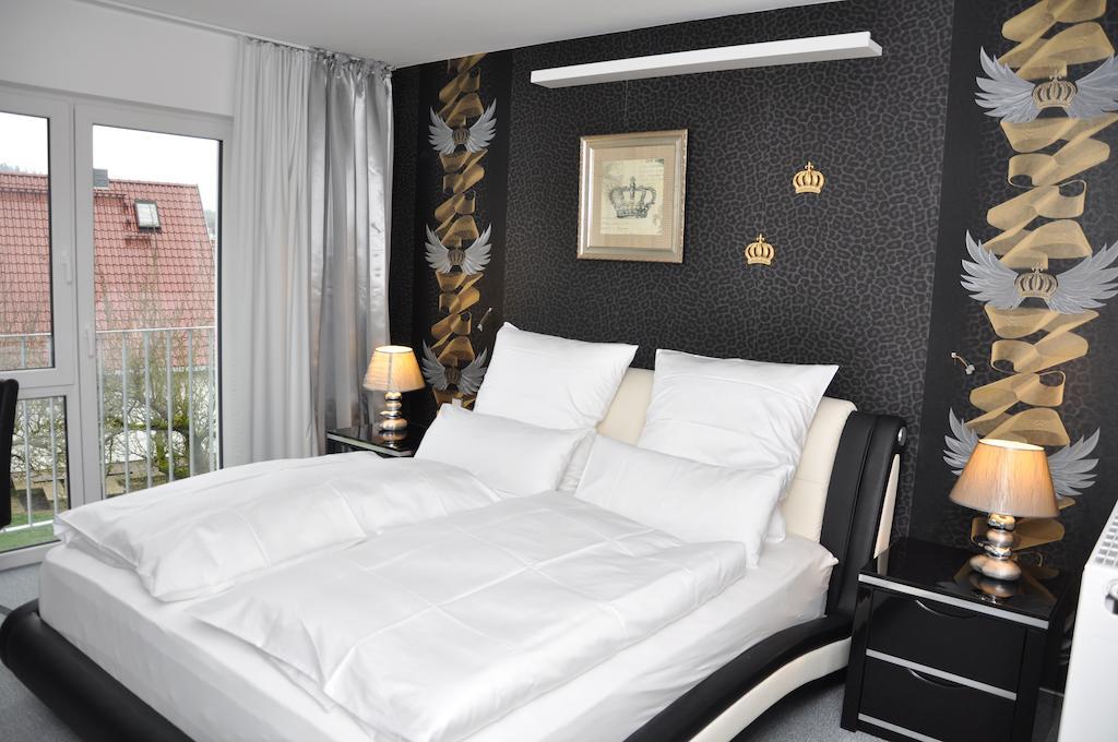 Gaestehaus Villa Casamia (Adults Only) Schmalkalden Rum bild